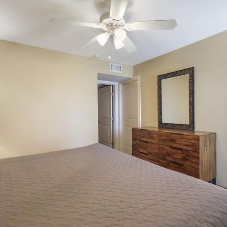 Ground Floor Beachfront Beauty! Steps To The Beach And Pool South Padre Island Quarto foto