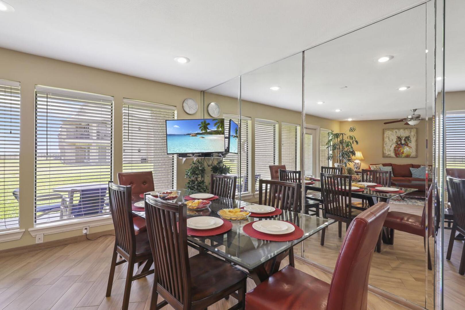 Ground Floor Beachfront Beauty! Steps To The Beach And Pool South Padre Island Quarto foto